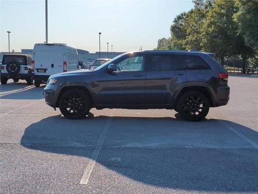 2020 Jeep Grand Cherokee Altitude