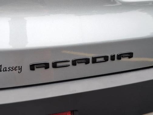 Sterling 2023 GMC Acadia SLE