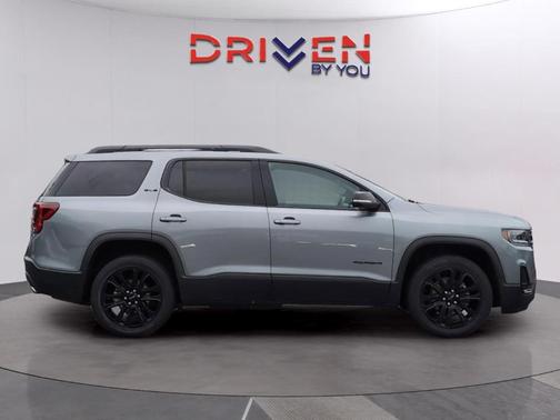 Sterling 2023 GMC Acadia SLE