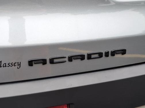 Sterling 2023 GMC Acadia SLE