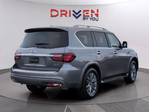 2021 INFINITI QX80 Luxe