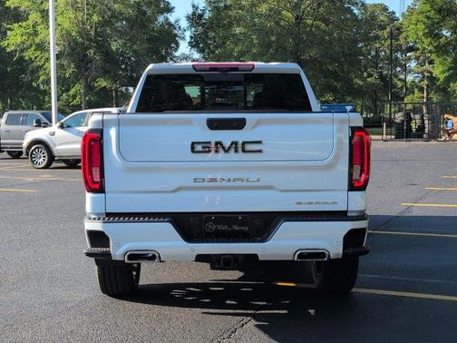 Glacier White 2026 GMC Sierra 1500 Denali Ultimate