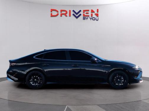 Black 2025 Hyundai SONATA SEL