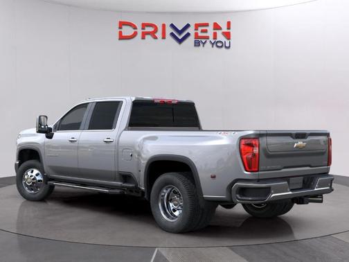 Sterling Gray Metallic 2026 Chevrolet Silverado 3500 LTZ