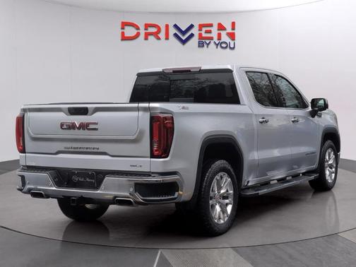 2020 GMC Sierra 1500 SLT