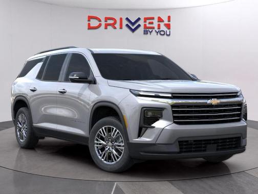 Sterling Gray Metallic 2026 Chevrolet Traverse LT
