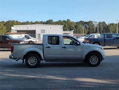 2021 Nissan Frontier SV