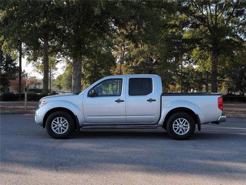2021 Nissan Frontier SV