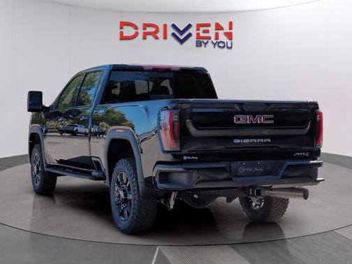 2026 GMC Sierra 2500 AT4