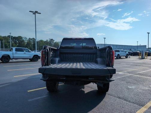 Onyx Black 2025 GMC Sierra 2500 AT4X