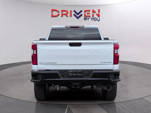 2026 Chevrolet Silverado 2500 Custom