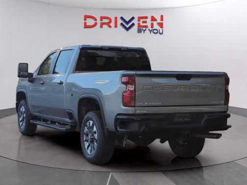 2026 Chevrolet Silverado 2500 Custom