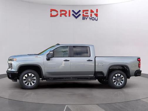 2026 Chevrolet Silverado 2500 Custom