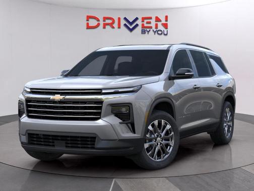Sterling Gray Metallic 2026 Chevrolet Traverse LT