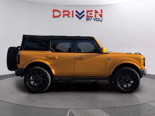 Orange Metallic 2021 Ford Bronco Outer Banks