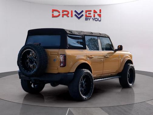 Orange Metallic 2021 Ford Bronco Outer Banks