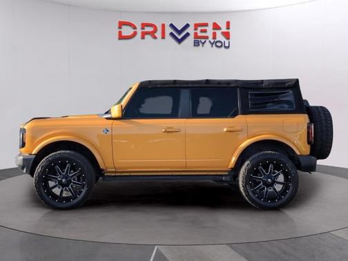 Orange Metallic 2021 Ford Bronco Outer Banks
