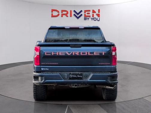 2019 Chevrolet Silverado 1500 Custom