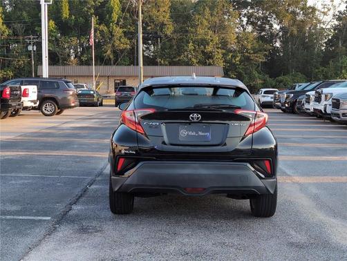2021 Toyota C-HR LE