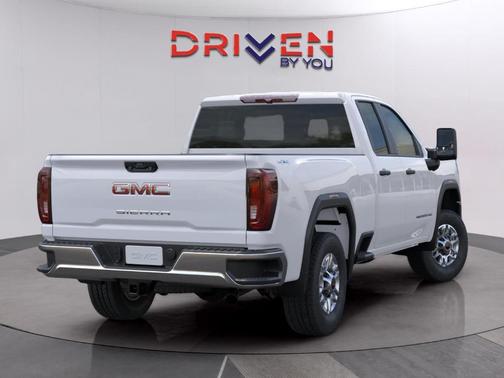 Summit White 2026 GMC Sierra 2500 Pro