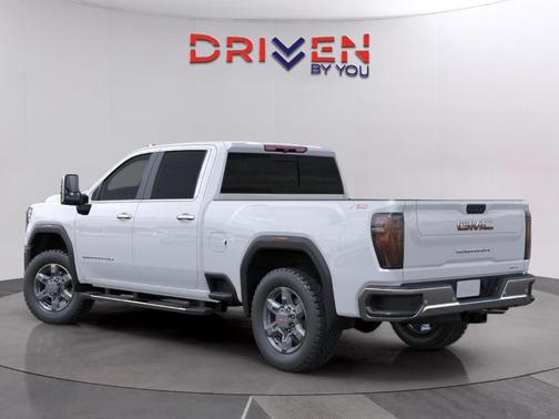 2026 GMC Sierra 2500 SLT