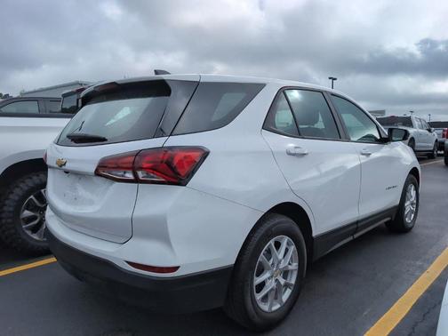 2024 Chevrolet Equinox LS