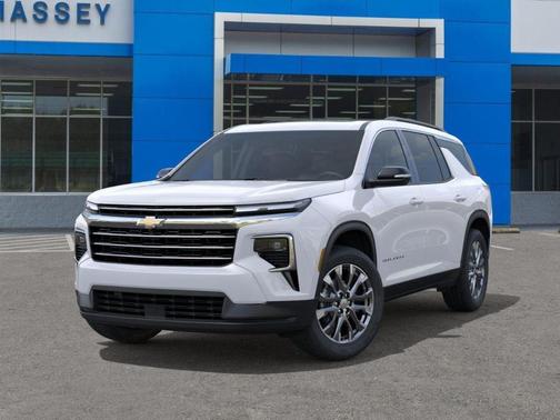 Summit White 2026 Chevrolet Traverse LT