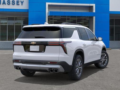 Summit White 2026 Chevrolet Traverse LT