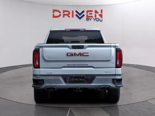 Quicksilver Metallic 2021 GMC Sierra 1500 SLT