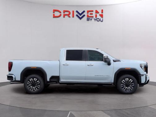 Glacier White 2026 GMC Sierra 2500 Denali Ultimate