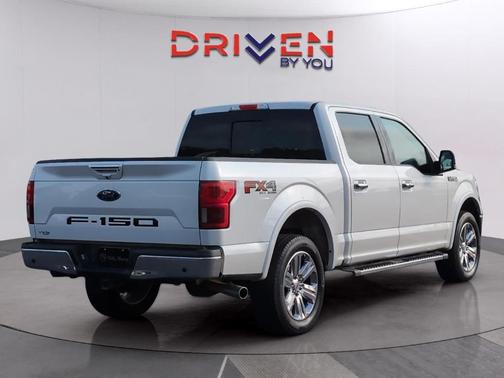 White Platinum Tri-Coat Metallic 2018 Ford F-150 Lariat