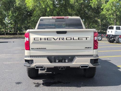White Sand 2026 Chevrolet Silverado 1500 RST