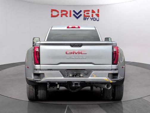 2026 GMC Sierra 3500 SLE