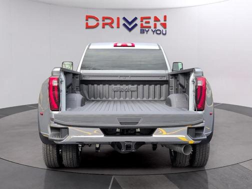 2026 GMC Sierra 3500 SLE