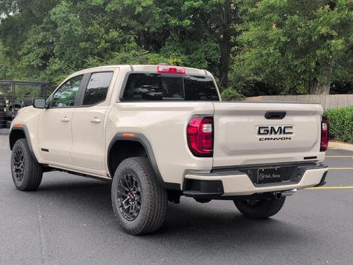 Dune 2026 GMC Canyon Elevation