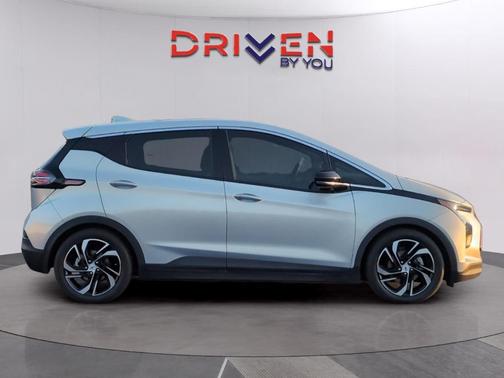 2022 Chevrolet Bolt EV 2LT