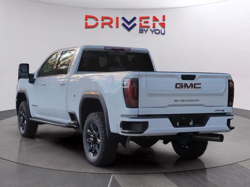 2026 GMC Sierra 2500 AT4