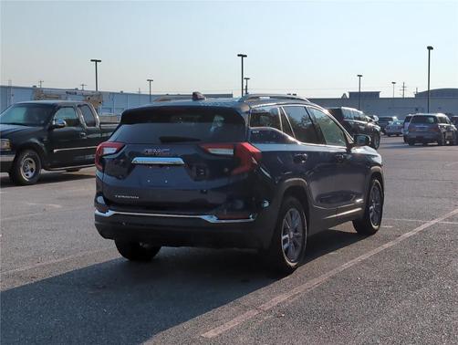 2023 GMC Terrain SLT