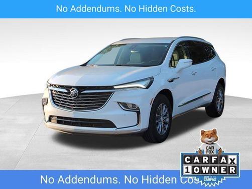 2022 Buick Enclave Essence
