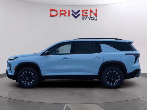 Polar White 2026 Chevrolet Traverse Z71