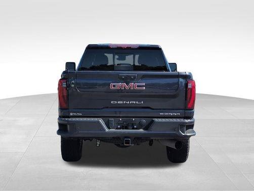 2024 GMC Sierra 2500 Denali