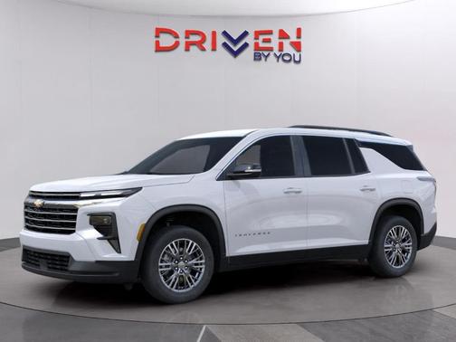 Summit White 2026 Chevrolet Traverse LT