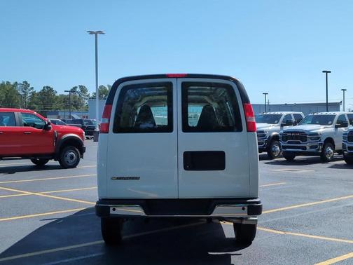 Summit White 2026 Chevrolet Express 2500 Work Van