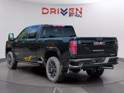 Onyx Black 2026 GMC Sierra 2500 AT4
