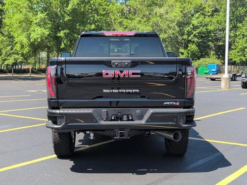 Onyx Black 2026 GMC Sierra 2500 AT4