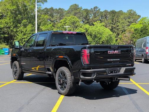 Onyx Black 2026 GMC Sierra 2500 AT4