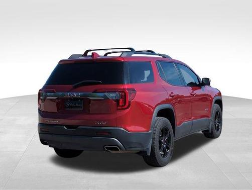 2022 GMC Acadia AT4
