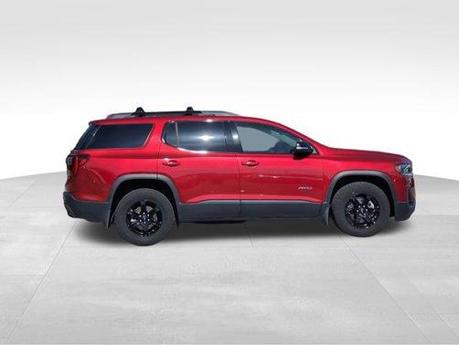 2022 GMC Acadia AT4