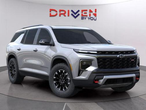 Sterling Gray Metallic 2026 Chevrolet Traverse Z71
