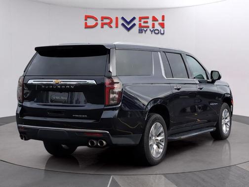 Midnight Blue Metallic 2024 Chevrolet Suburban Premier